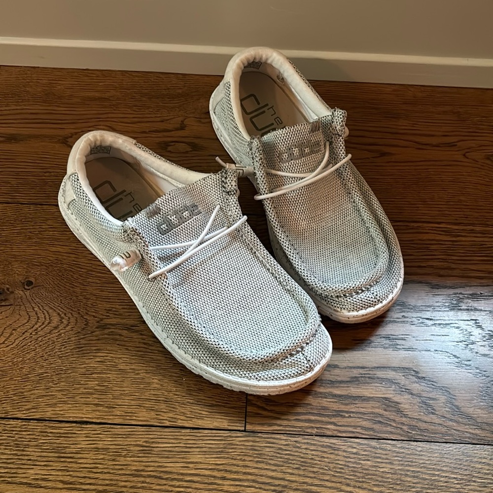 HEY DUDES White slip ons